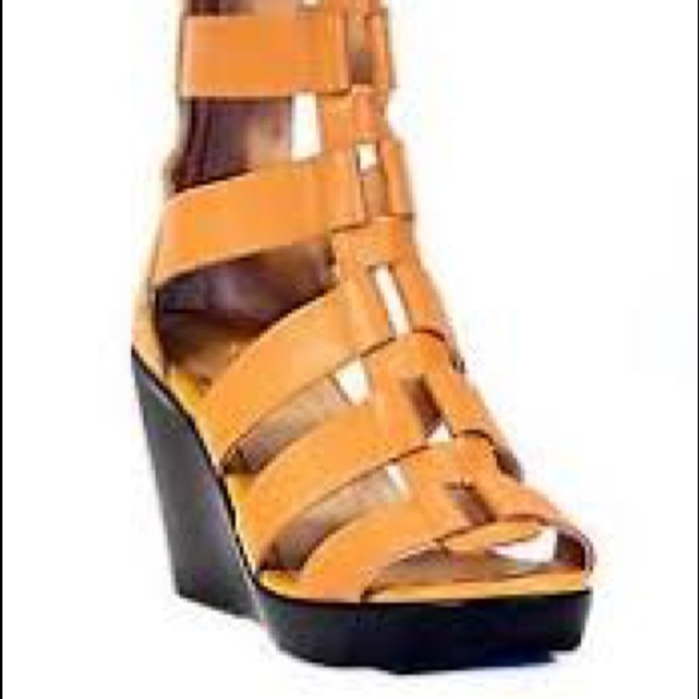 Capelta Couture Short Gladiator Tan Shoe